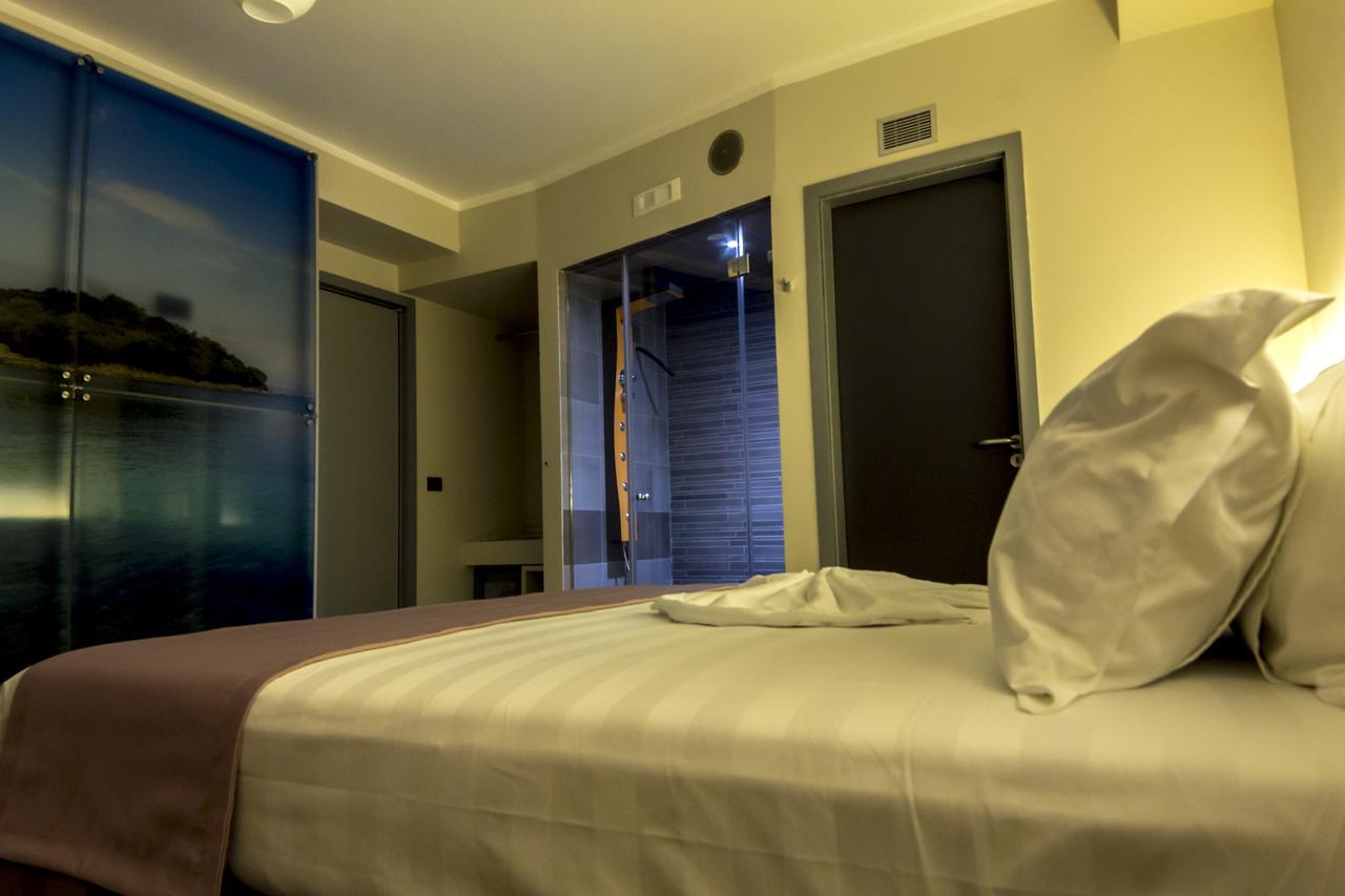 Hotel Pandora Residence Tirana Exteriör bild