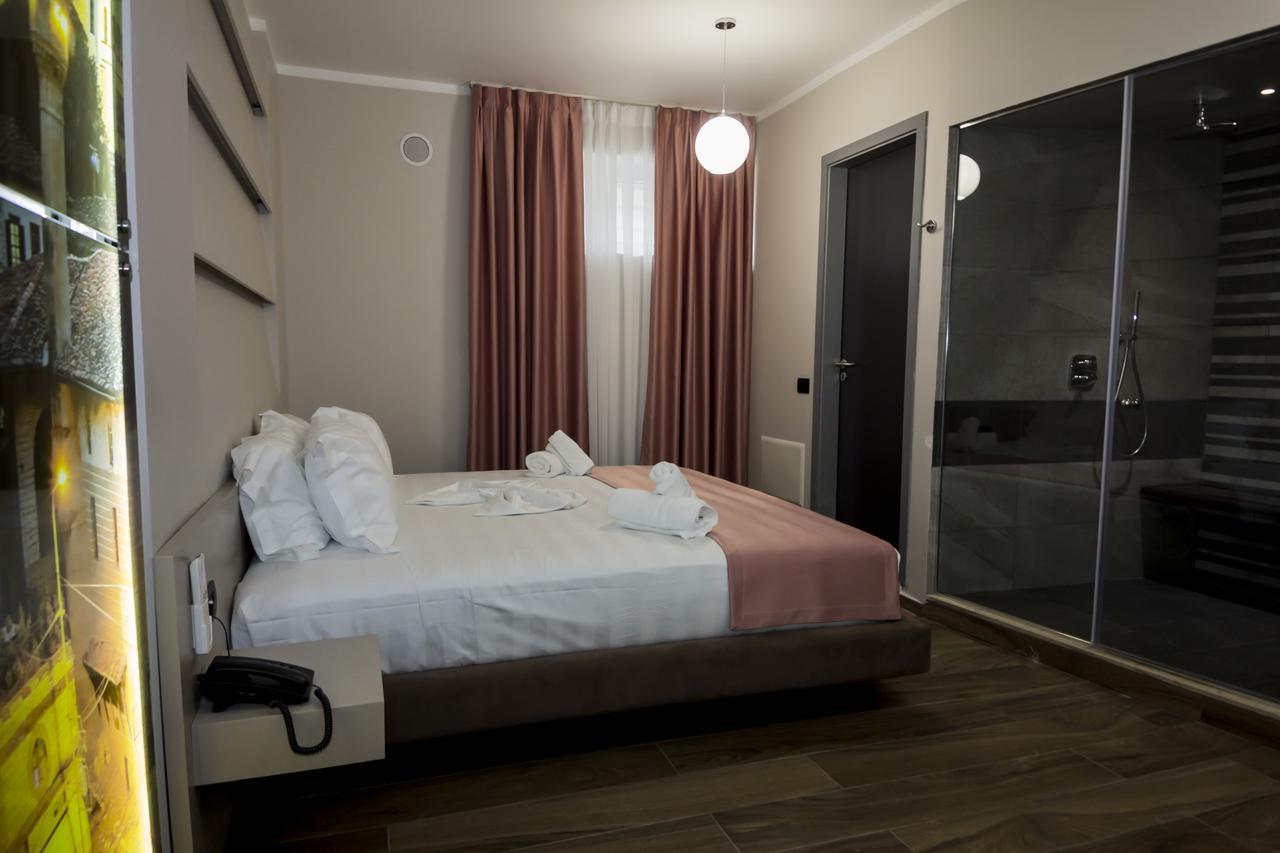 Hotel Pandora Residence Tirana Exteriör bild