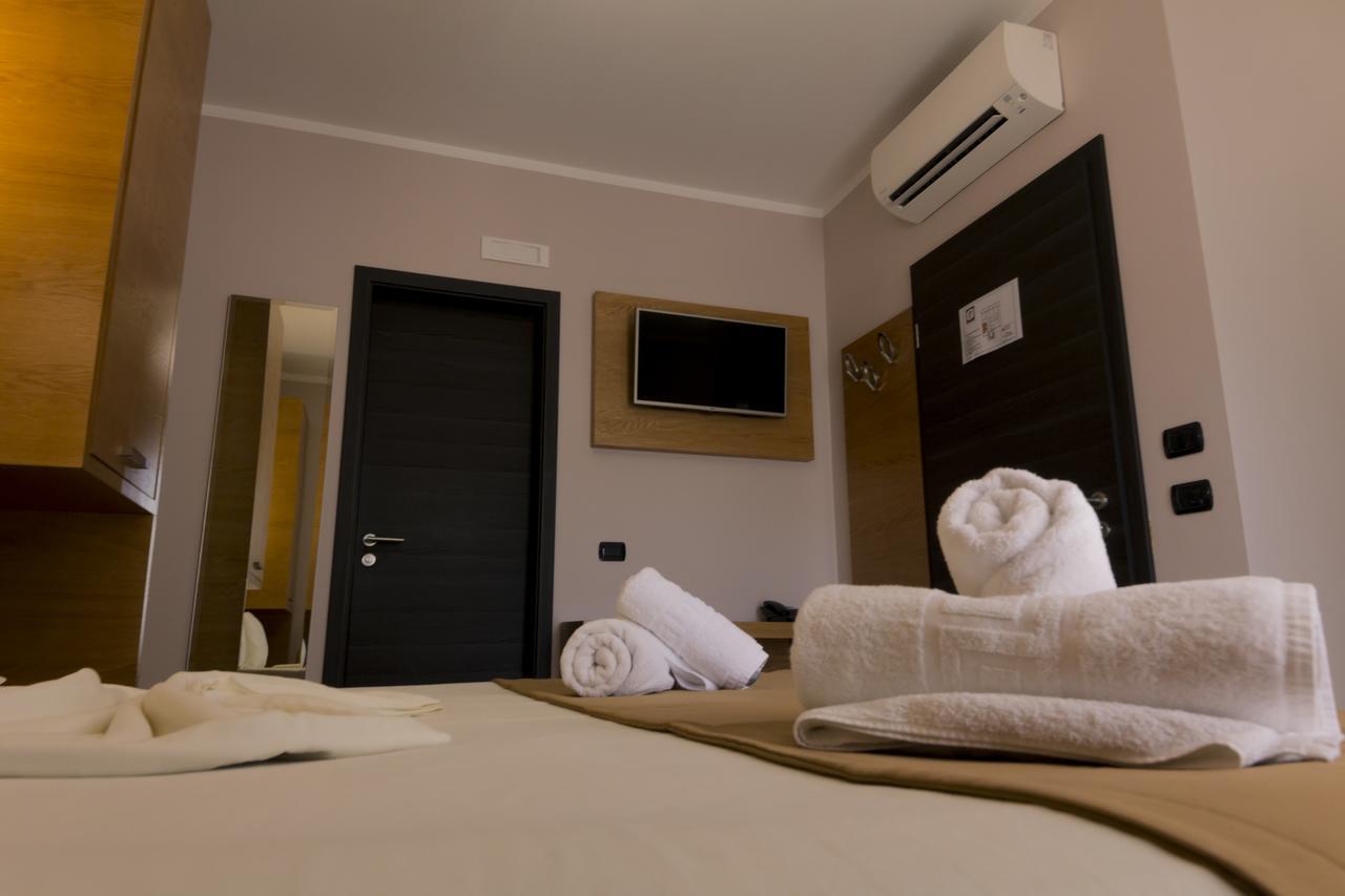 Hotel Pandora Residence Tirana Exteriör bild